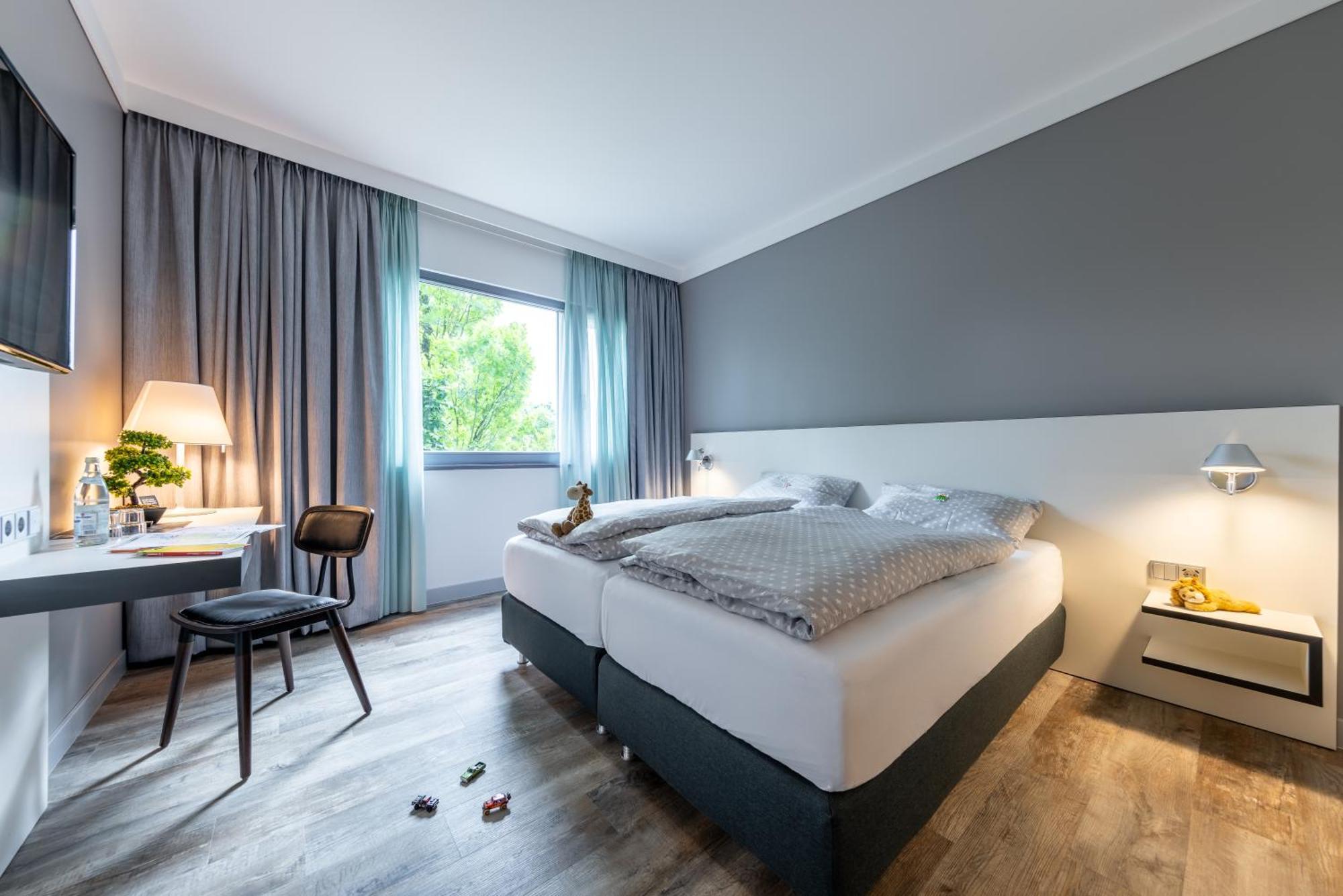 Hotel Leipheim Sued Exterior foto