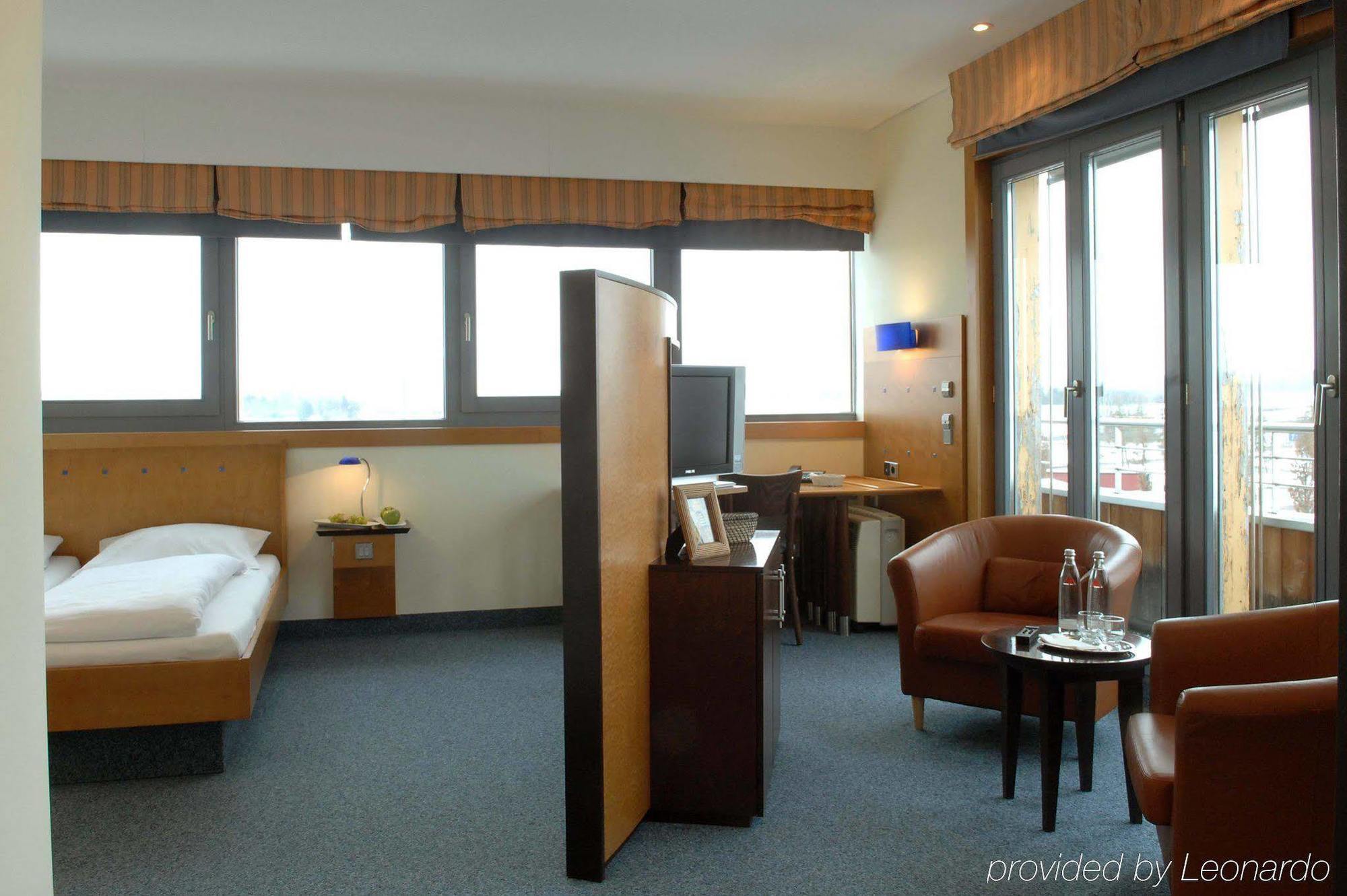 Hotel Leipheim Sued Cameră foto